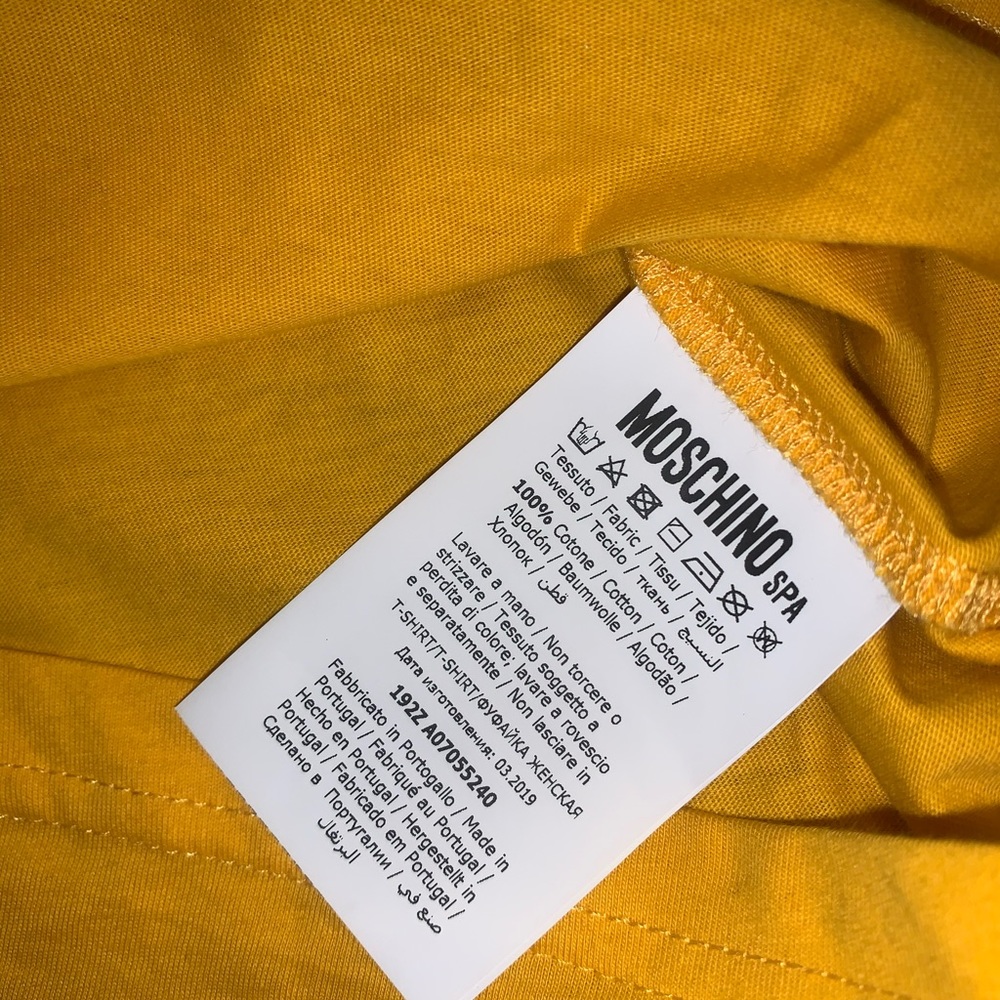 Never Worn Maschino Tshirt - Picture 4 of 5